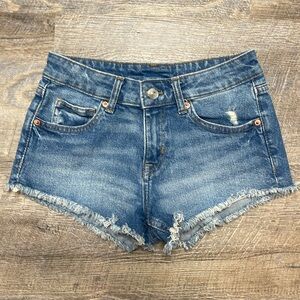 H&M cut off Jean shorts